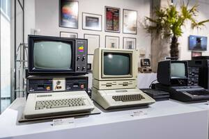 Atención fanáticos, un museo de Polonia ofrece un viaje por la historia de Apple
