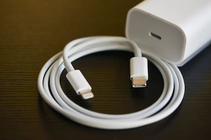 Apple ya usa el conector USB-C para todos sus dispositivos, salvo el iPhone, que mantiene el enchufe Lightning