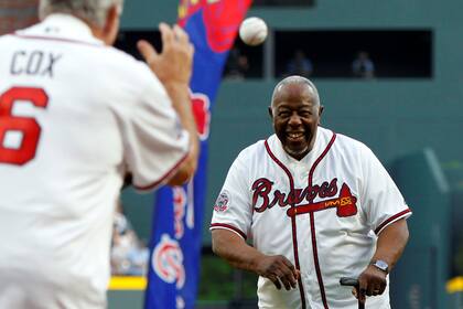 En 2017, en Atlanta, en la ceremonia de apertura del torneo, junto a otra celebridad, Bobby Cox.