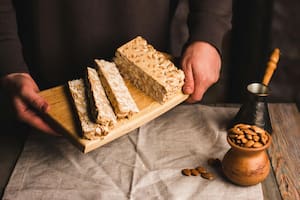 La receta de la abuela para hacer turrón español casero y compartir en Navidad