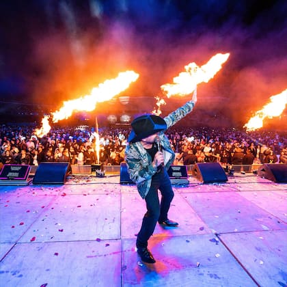 Aproximadamente un tercio de las entidades federativas de México implementaron leyes que limitan la difusión de este subgénero en espacios públicos