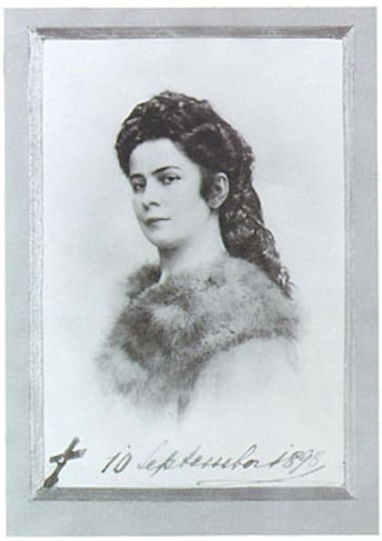 Isabel de Baviera retratada en 1898