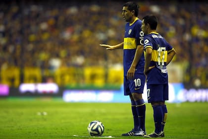 Aquellos primeros años en Boca, en 2014/2015, junto con Juan Román Riquelme en la Bombonera