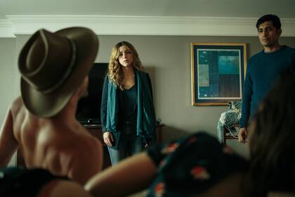 Aquí en la Tierra, sobre una poderosa familia mexicana, creada por Gael García Bernal