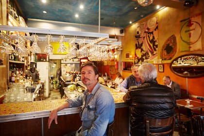 "Aquí se formó una comunidad de artistas plásticos: Rómulo Macció, Rogelio Polesello, Jorge Frasca, León Ferrari, Felipe Noé", cuenta Paulo