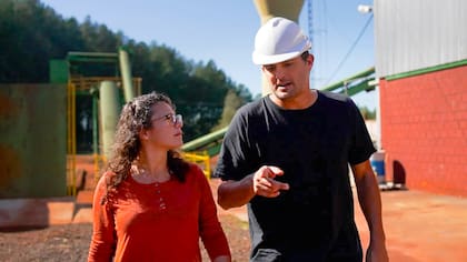 Arabela Soler, directora de Economía Agraria, y el ministro del Agro, Facundo Sartori, que apuestan a apuntalar al sector industrial y a los productores. El año pasado recuperaron una fábrica de Puerto Esperanza para darles una salida a cientos de productores del Alto Paraná