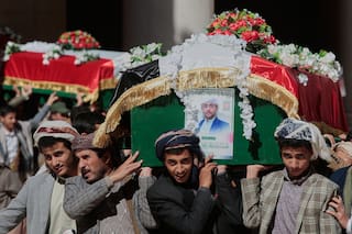 Arabia Saudí insta a separatistas yemeníes a salir de dos zonas entre tensiones en coalición antihutí