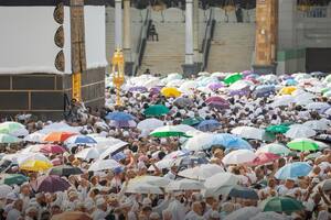 Por lo menos 550 personas mueren por el calor extremo en la peregrinación a La Meca