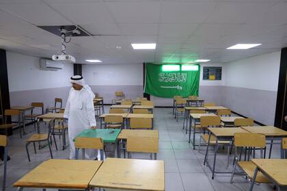 Arabia Saudita ordenó el cierre de todos los centros educativos del país