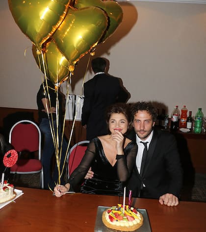 Araceli junto a quien fue su compa?ero de novela, Luciano Cáceres