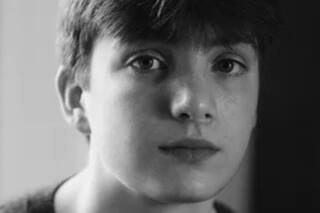 Es un hijo de un famoso actor y debutará con una actriz ninguneada por el Oscar y la protagonista de Merlina