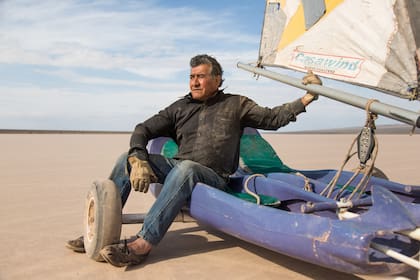 ARCADIO SOTOMAYOR, INSTRUCTOR DE CARROVELA EN BARREAL DE ARAUCO