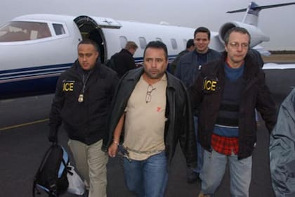 Arcángel (en el centro) quedó libre porque entregó información clave sobre una docena de lugartenientes