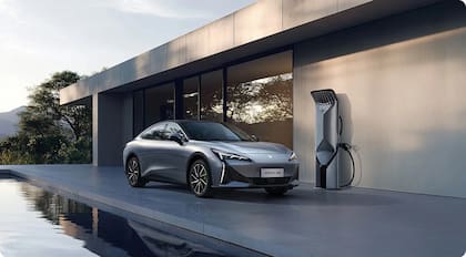 Arcfox, la división premium de Baic, confirmó la llegada del S5