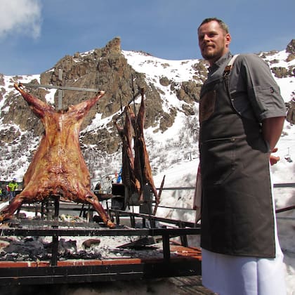Archie MacLellan, el chef escocés que ofrece en La Roca ribs estilo norteamericano