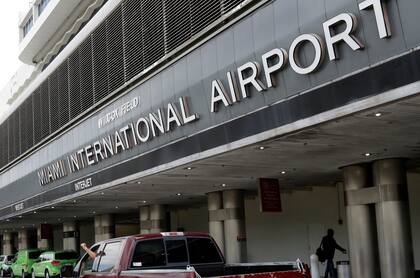 (Archivo) El joven venezolano llegó a Miami, Florida, desde Argentina y reveló el proceso migratorio