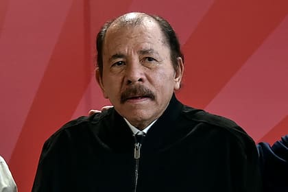 Archivo.- El presidente de Nicaragua, Daniel Ortega, posa para la foto en una cumbre del ALBA en el Palacio de la Revolución en La Habana, Cuba, el martes 14 de diciembre de 2021
