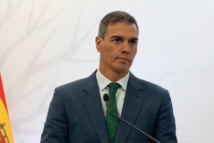 ARCHIVO - El presidente del gobierno español Pedro Sánchez durante una conferencia de prensa en Dakar, Senegal, el 29 de agosto de 2024. (AP Foto/Annie Risemberg, Archivo)