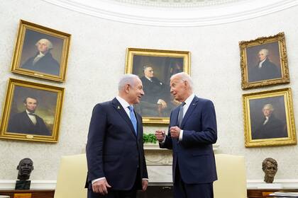 ARCHIVO.- El presidente estadounidense, Joe Biden, con el primer ministro israelí, Benjamin Netanyahu