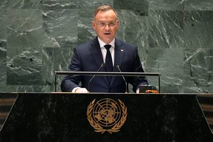 ARCHIVO - El presidente polaco Andrzej Duda pronuncia un discurso en la 79na sesión de la Asamblea General de Naciones Unidas, el martes 24 de septiembre de 2024. (AP Foto/Pamela Smith, Archivo)