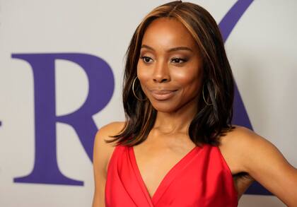 ARCHIVO - Erica Ash posa en la 48a edición Anual de los Premios Gracie en Beverly Hills, California, el 23 de mayo de 2023. Ash, actriz y comediante experta en sketches cómicos que protagonizó las series de parodia "Mad TV" y "Real Husbands of Hollywood", murió el domingo en Los Ángeles debido a un cáncer. Tenía 46 años. (Foto AP/Chris Pizzello, archivo)