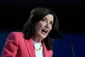 Archivo.- Kathy Hochul se pronuncia contra ICE por la detención de estudiantes en Nueva York