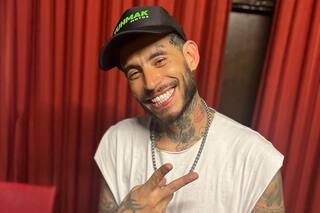 Ulises Bueno estalló arriba del escenario en su último show de despedida: "Qué más quieren de mi vida"