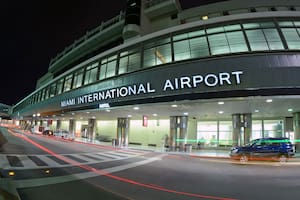 Archivo.- Varios pasajeros que volaron desde el Aeropuerto Internacional de Miami hacia Cuba manifestaron su inconformidad ante lo que consideran una práctica abusiva y posiblemente fuera de la ley