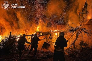 Arde otra instalación petrolera rusa tras el alarde de Zelenskyy sobre el alcance de los drones de Kiev