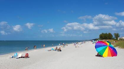 Arenas blancas, muchos caracoles y aguas cálidas, en playas que parecen privadas