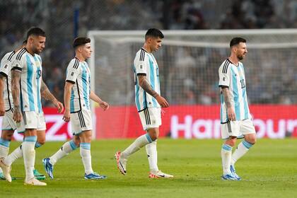 Argentina pierde largo invicto tras caer en casa contra Uruguay en