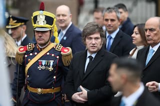 Argentina.- Espinosa de los Monteros plantea desmontar el "andamiaje sanchista" y suprimir regulación como en la Argentina de Milei