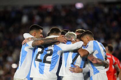 Argentina ganó 3 a 0 a Chile por Eliminatorias sudamericanas