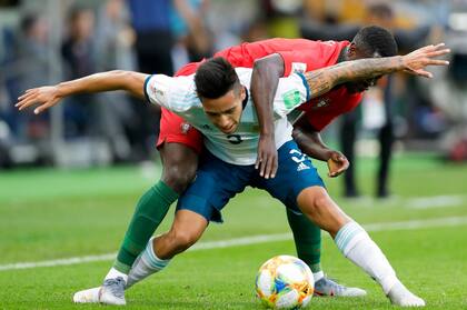 Argentina le ganó a Portugal y consiguió su segundo triunfo en el Mundial