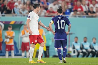 Argentina y Polonia se aseguraron un lugar en los octavos de final del Mundial