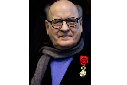 El humorista argentino Quino, creador de Mafalda, recibió la Legión de Honor el 22 de marzo de 2014. En el mundo, personalidades tan disímiles como Charles de Gaulle, Marie Curie, Victor Hugo y Paul McCartney fueron condecorados con la Legión de Honor