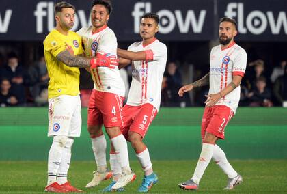 Argentinos ganó en los penales en La Plata ante Estudiantes