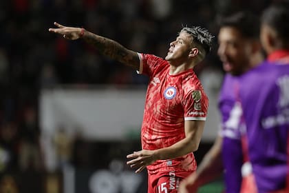 Argentinos Juniors avanzó a octavos de final con su victoria sobre Liverpool