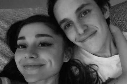 Ariana Grande y Dalton Gomez