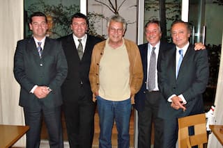 Usa un departamento prestado por un viejo amigo de la política, valuado en 2 millones de dólares