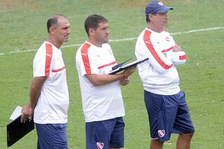 Quién es el desconocido que está a punto de transformarse en DT de Independiente