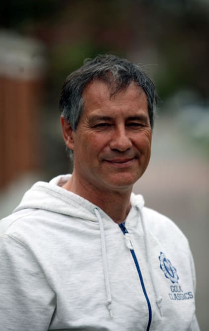 Ariel Holan, el DT de fútbol que comenzó en el hockey