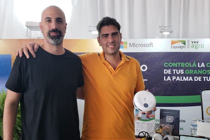 Ariel Isrmirlian junto a Martín Cordasco, socios de Wiagro