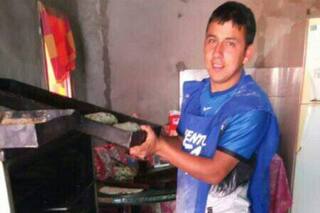 Acribillaron a un militante del Movimiento Evita que hacía pan en un comedor de Rosario