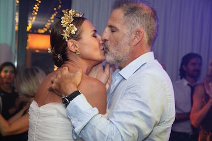 “Ariel llegó a mi vida cuando ya me había despedido del amor para siempre y no esperaba nada”, revela.