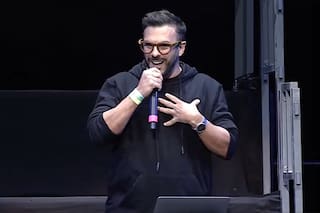 Alumnos abuchearon a Ariel Sbdar, CEO de Cocos Capital, durante una charla