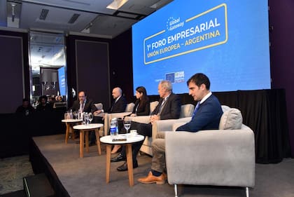 Ariel Torres, periodista de LA NACION; Carlos Pedalino, de la compañía finlandesa ReOrbit; Jacqueline Lopes, de la sueca Ericsson; Celedonio von Wuthenau, de Nokia, y Julien Brun, de Virtuality Latam