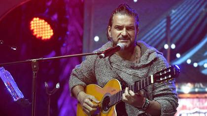 Arjona dará una gira en noviembre por Argentina con su nuevo disco Circo Soledad