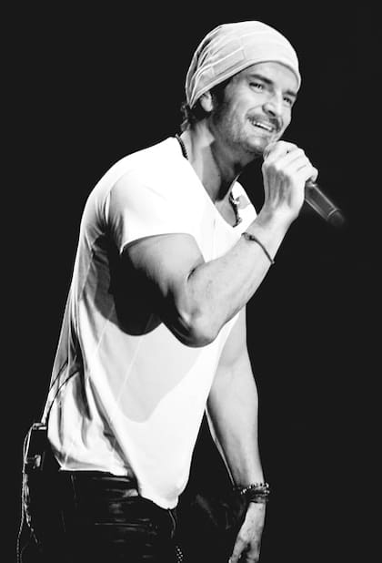 Arjona sedujo a más de 18.000 personas en Geba