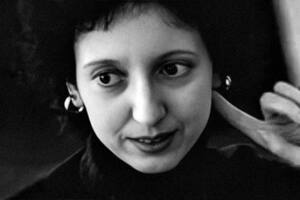 Arlene Croce, en su juventud; la crítica murió a los 90 años el 16 de diciembre